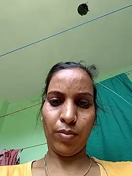 Hotty-Nidhi online show from 05.19.26
