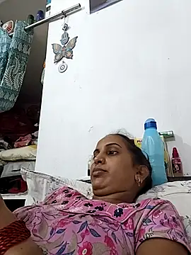 Snapshot of Hotty-Nidhi chatting on 07.26.26 Hotty-Nidhi online show from 07.26.26