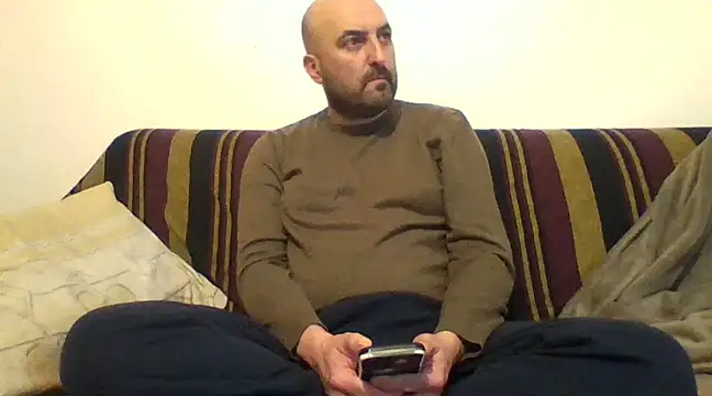 Snapshot of maxxxio12 chatting on 03.15.25 maxxxio12 online show from 03.15.25