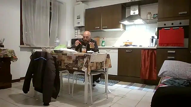 maxxxio12 online show from 04.08.26