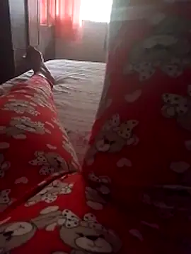 Snapshot of MorenaGreluda1 chatting on 11.15.25 MorenaGreluda1 online show from 11.15.25