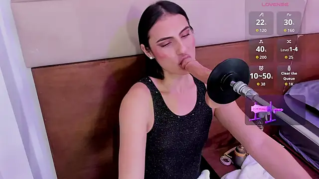 Snapshot of shantall_skinny chatting on 02.28.26 shantall skinny online show from 02.28.26