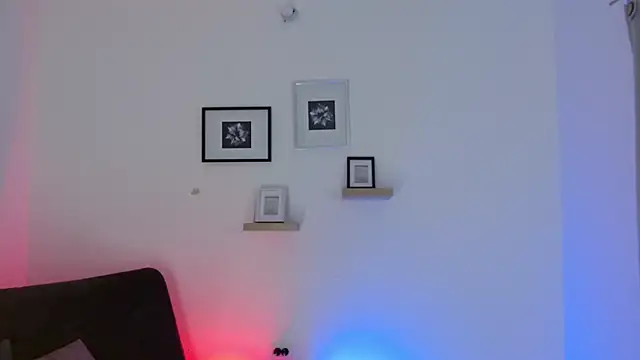 Snapshot of julian_vogue chatting on 03.13.25 julian vogue online show from 03.13.25