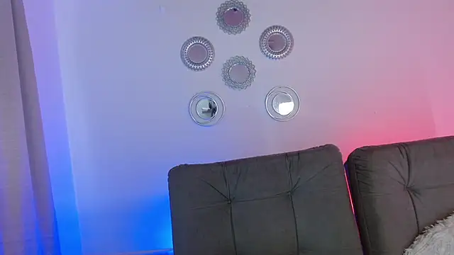 Snapshot of julian_vogue chatting on 03.15.25 julian vogue online show from 03.15.25