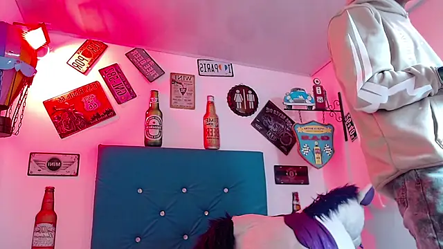 lili roussi online show from 11.12.25