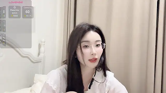 Snapshot of sexy-cc666 chatting on 03.11.25 sexy-cc666 online show from 03.11.25