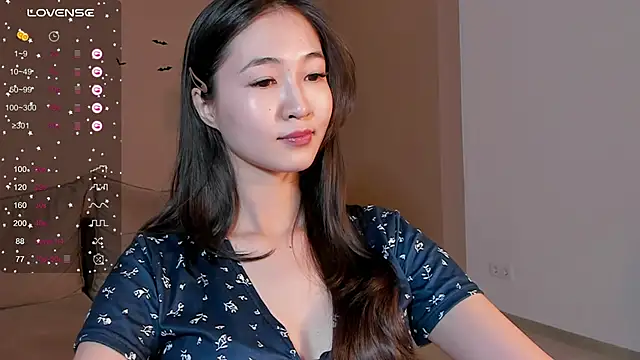 SeulBi online show from 10.29.25