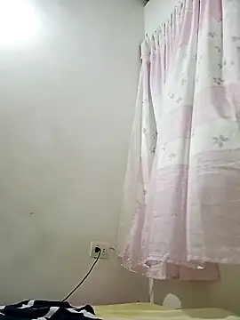 Snapshot of Sexi_girl29 chatting on 11.01.25 Sexi girl29 online show from 11.01.25