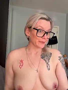 Curvy-Cleo online show from 02.25.26