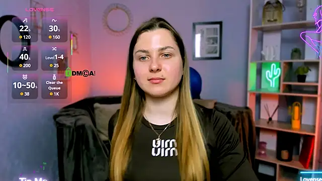 Snapshot of luck_betty chatting on 03.22.25 luck betty online show from 03.22.25