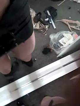 Snapshot of Nick-Ox chatting on 09.16.25 Nick-Ox online show from 09.16.25