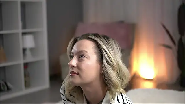 Snapshot of AnnastasiaMills chatting on 06.15.26 AnnastasiaMills online show from 06.15.26