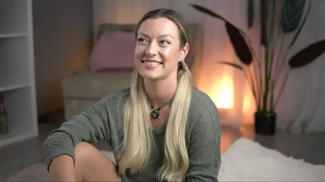 Snapshot of AnnastasiaMills chatting on 07.14.26 AnnastasiaMills online show from 07.14.26