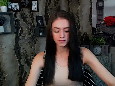 Snapshot of LanaTey chatting on 10.30.25 LanaTey online show from 10.30.25