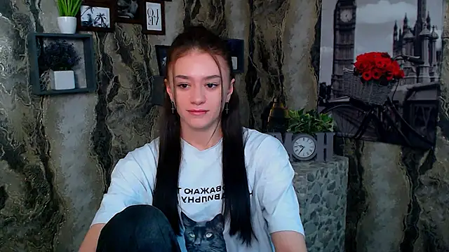 Snapshot of LanaTey chatting on 02.05.26 LanaTey online show from 02.05.26