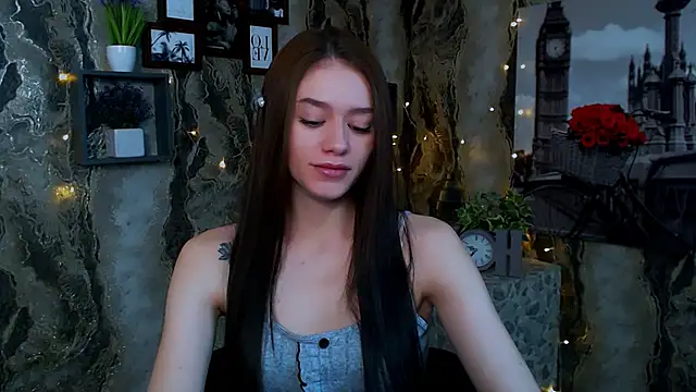 Snapshot of LanaTey chatting on 03.02.26 LanaTey online show from 03.02.26