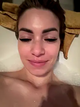 SweetDarling7 online show from 10.20.25