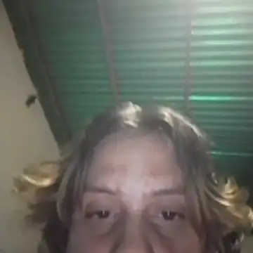 VictoriaLuxe online show from 12.21.25