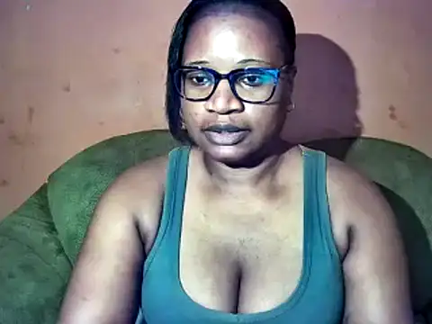 Snapshot of sexyamanda_ chatting on 02.28.25 sexyamanda online show from 02.28.25