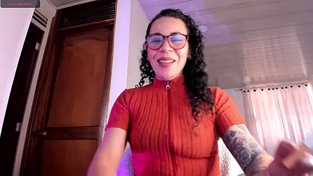 mia velvet1 online show from 05.06.26