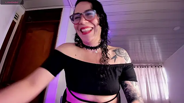 mia velvet1 online show from 05.16.26