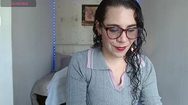 mia velvet1 online show from 06.07.26
