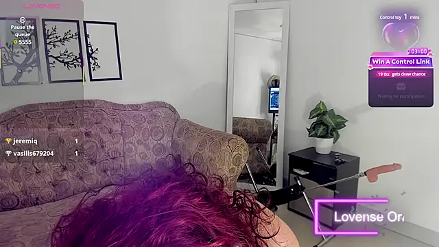 Snapshot of jenn_cg chatting on 03.19.25 jenn cg online show from 03.19.25