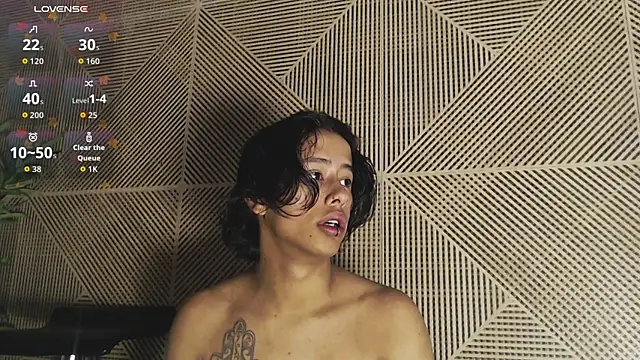 Snapshot of labrinthteasing chatting on 01.09.26 labrinthteasing online show from 01.09.26