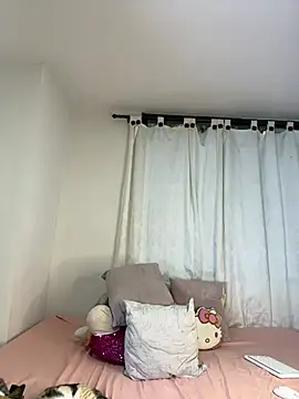 Ivelleee  online show from 03.16.26