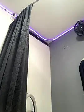 Snapshot of NicolasChest_xxx chatting on 03.19.25 NicolasChest xxx online show from 03.19.25
