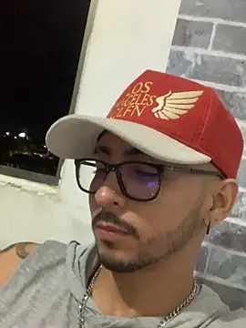 Snapshot of NicolasChest_xxx chatting on 09.29.25 NicolasChest xxx online show from 09.29.25