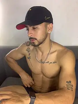 Snapshot of NicolasChest_xxx chatting on 07.14.26 NicolasChest xxx online show from 07.14.26