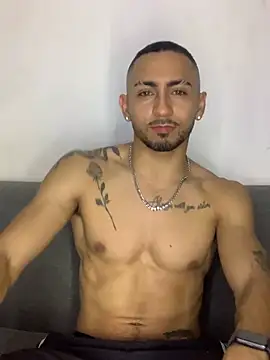 Snapshot of NicolasChest_xxx chatting on 07.17.26 NicolasChest xxx online show from 07.17.26