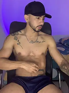 Snapshot of NicolasChest_xxx chatting on 07.30.26 NicolasChest xxx online show from 07.30.26