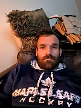 Snapshot of LKC94 chatting on 10.24.25 LKC94 online show from 10.24.25