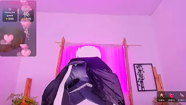 Brithanycullen online show from 03.18.25