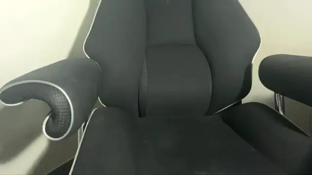 Snapshot of one_app chatting on 11.11.25 one app online show from 11.11.25