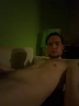 Snapshot of YoungTopGuy chatting on 01.31.26 YoungTopGuy online show from 01.31.26