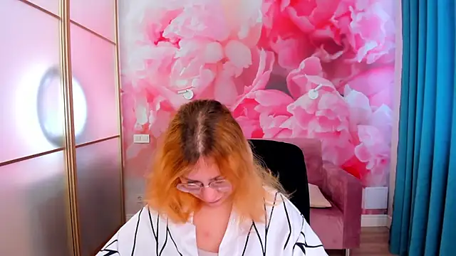 AngelinaLow online show from 02.17.26