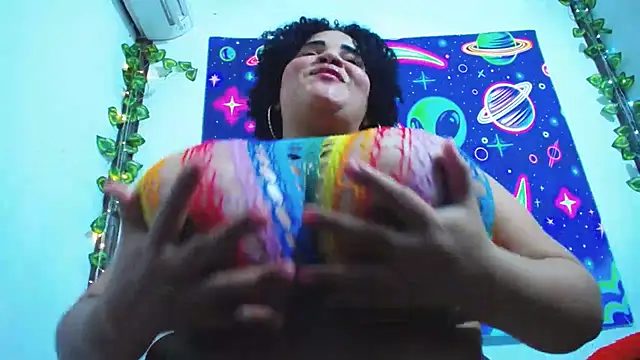 latina bigboos25 online show from 01.06.26