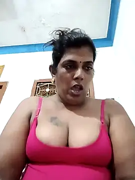 Snapshot of kissmetha chatting on 03.14.25 kissmetha online show from 03.14.25