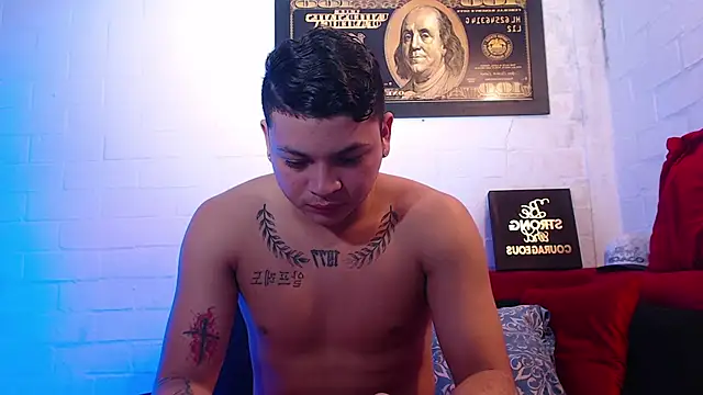Snapshot of juan_montoyasex chatting on 03.20.25 juan montoyasex online show from 03.20.25