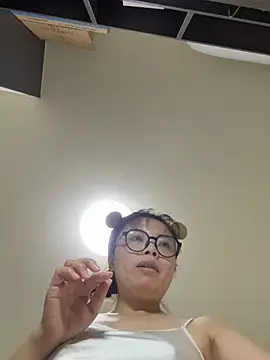 Snapshot of aa520uv chatting on 06.26.26 aa520uv online show from 06.26.26