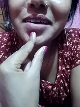 Snapshot of Ayeshaji chatting on 03.16.25 Ayeshaji online show from 03.16.25