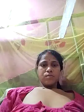 Snapshot of Ayeshaji chatting on 11.19.25 Ayeshaji online show from 11.19.25