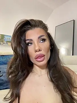 CelineReys online show from 04.07.26