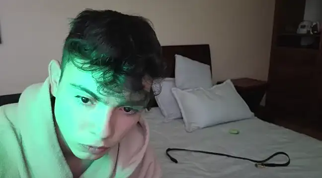 lukeboyce33 online show from 03.19.25