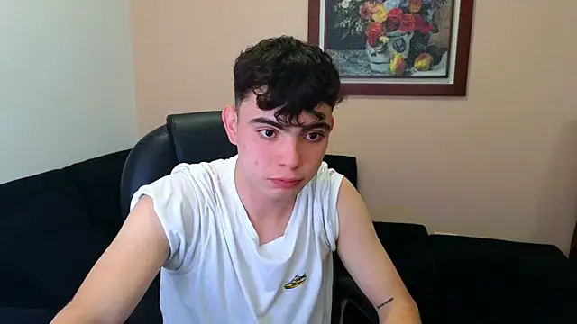 lukeboyce33 online show from 10.16.25