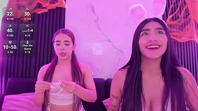 MiaScott5 online show from 10.31.25