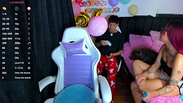 Snapshot of Alex_Sabrina chatting on 03.19.25 Alex Sabrina online show from 03.19.25